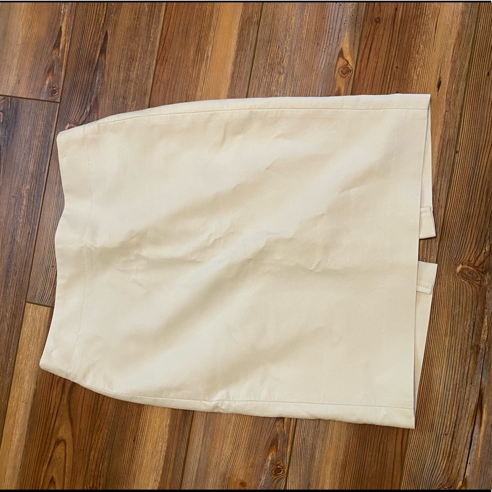 CREAM J CREW PENCIL SKIRT